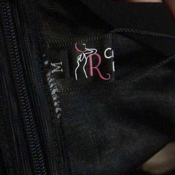 COPY - NWT!!! Charles Richards Floral Romper Size… - Picture 4 of 4